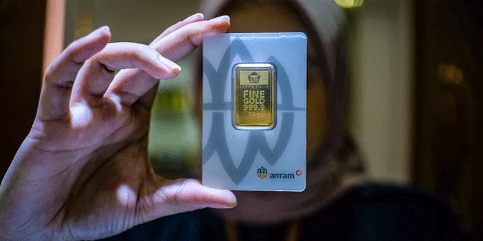 Waktunya Beli Emas: Harga Antam Anjlok Rp 30 Ribu, Kesempatan Emas untuk Investasi!