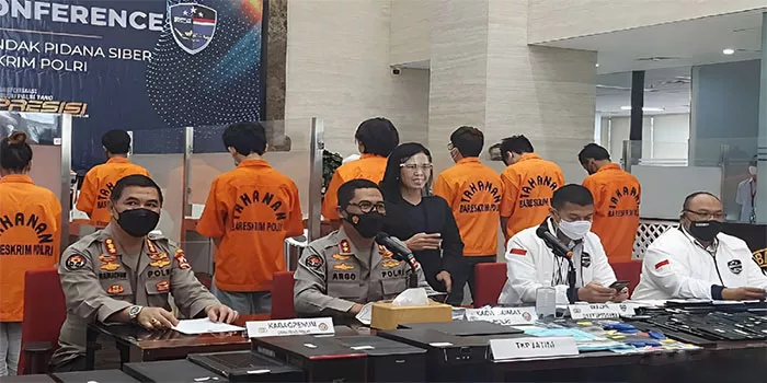 PPATK Ungkap 97 Ribu TNI/Polri dan 461 Pejabat Terjerat Judi Online