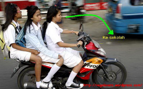 &#91;PIC&#93; MUAK SAMA PENGENDARA MOTOR WANITA? MASUK SINI GAN...