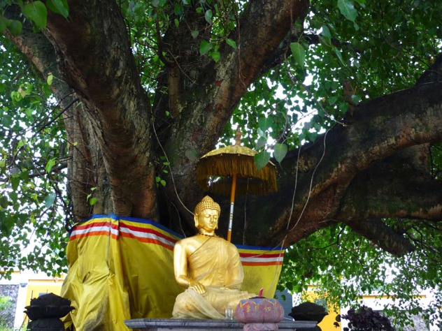 Pagoda Avalokitesvara (Metta Karuna)