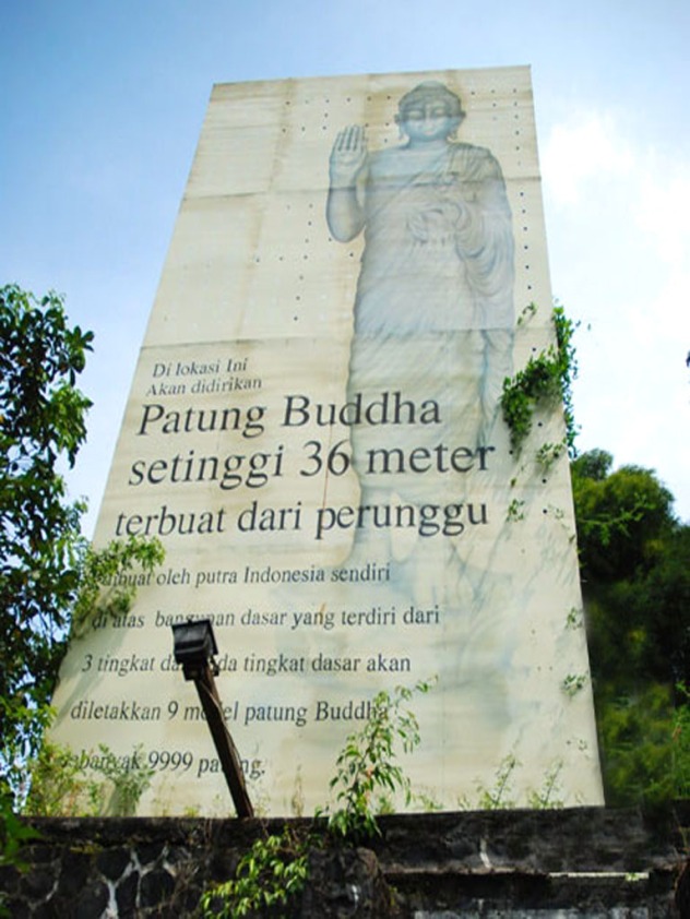 Pagoda Avalokitesvara (Metta Karuna)