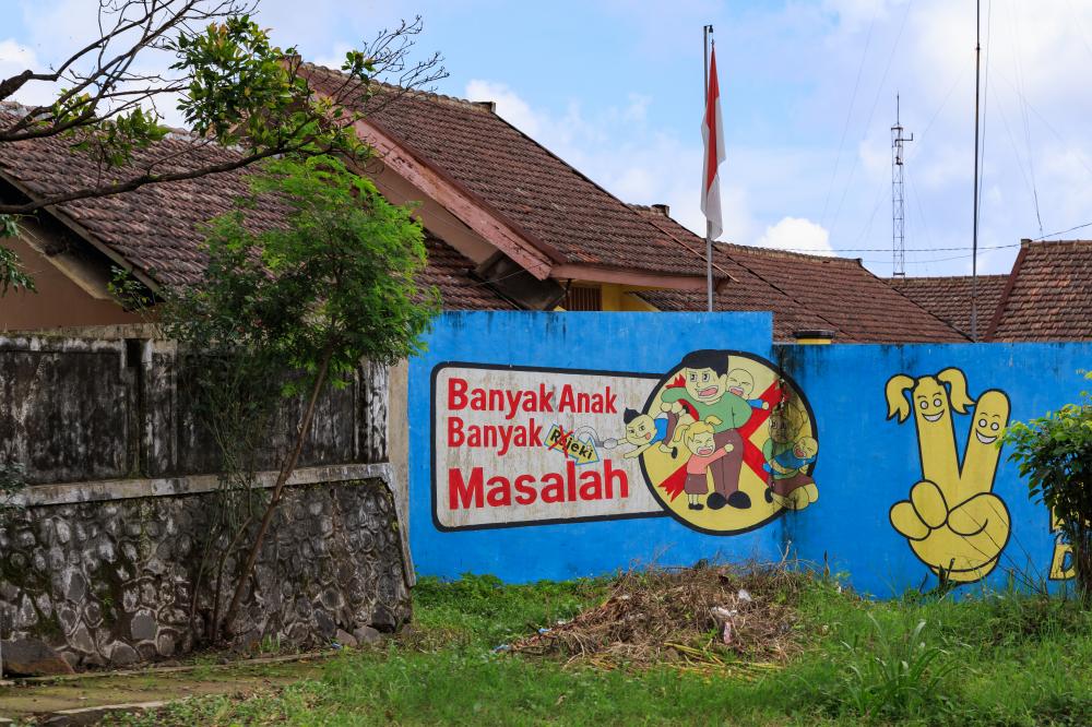 Gimana Kita Gak Makin Ragu Divaksin, Karena Kalo Enggak Mau Bisa Dipidana