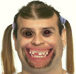 cewe ini make up ala princess Disney (mantap)