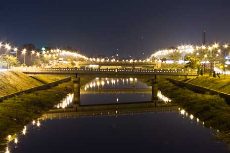 MENDERITANYA SUNGAI DI INDONESIA