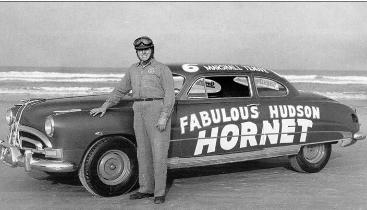 Hudson Hornet: Mobil Legendaris yang Jadi Inspirasi Sosok Doc Hudson Dalam Film Cars