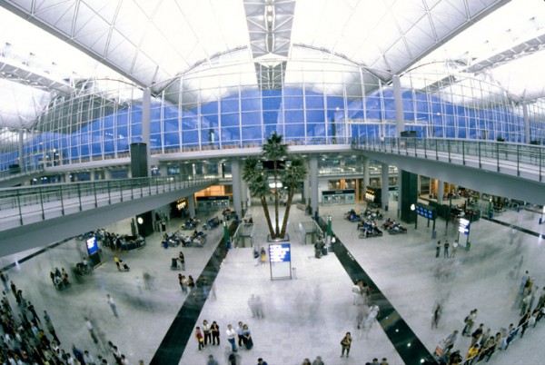 10 Bandara Terindah di Dunia