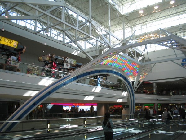 10 Bandara Terindah dan Termegah di Dunia.