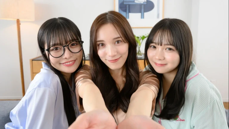 Isekai Jadi Hamster?! Dimanjain 3 Cewek Cantik di Sweet Hamster Days!