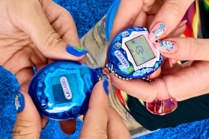 Nostalgia! Bandai Namco x CASETiFY Rilis Aksesoris Tamagotchi Super Gemoy!