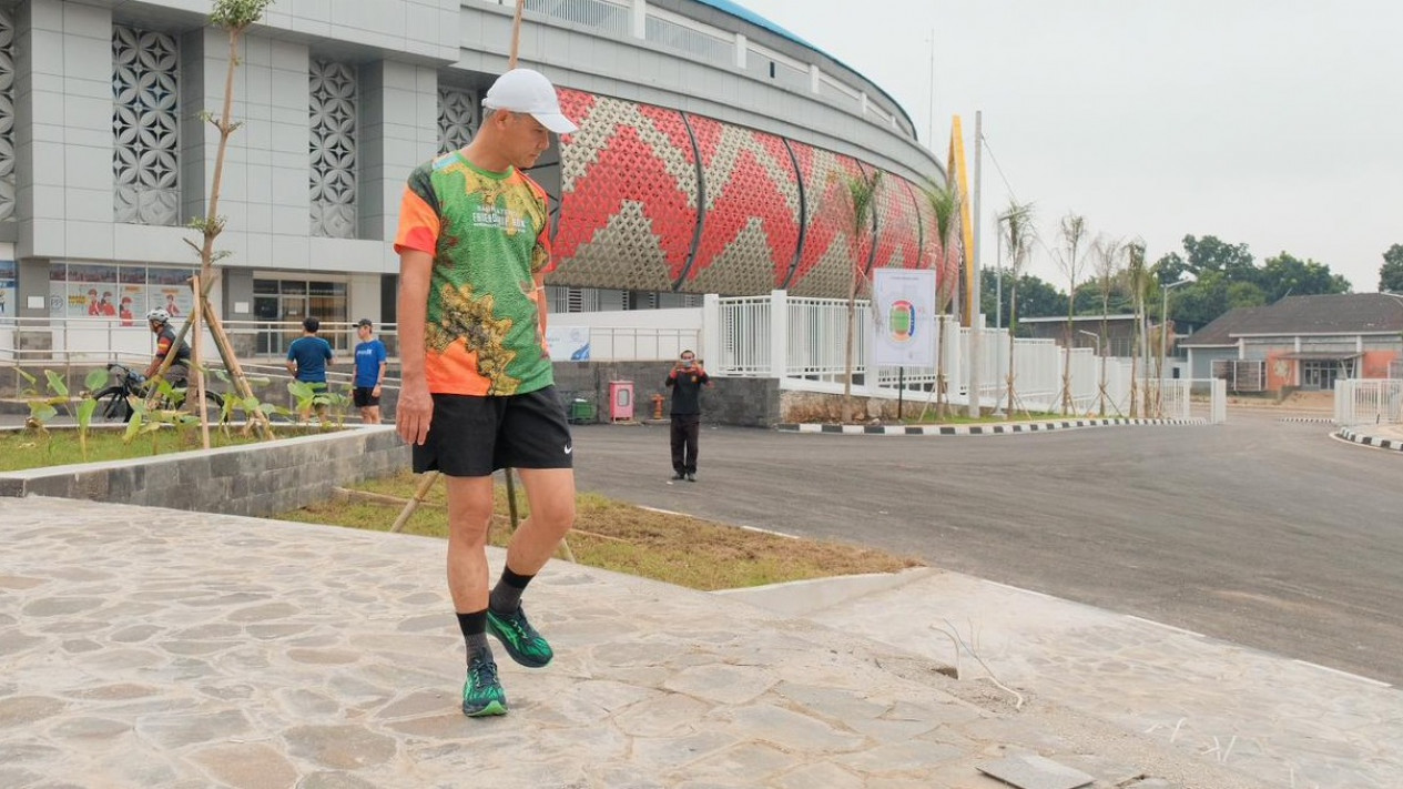 Renovasi Stadion Jatidiri Biaya Rp1 Triliun, Pegiat Medsos Soroti Kekecewaan Ganjar 