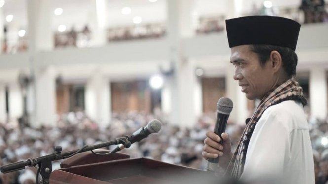 selain-uas-deretan-dai-kondang-ini-juga-gagal-dalam-pernikahan