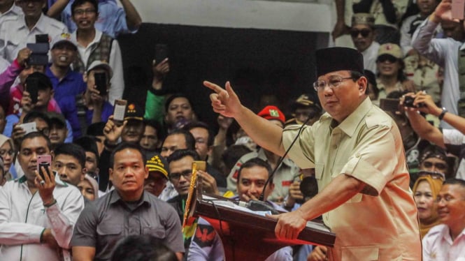 Pinjaman Ditolak BI, Prabowo Bergantung Bantuan Rakyat