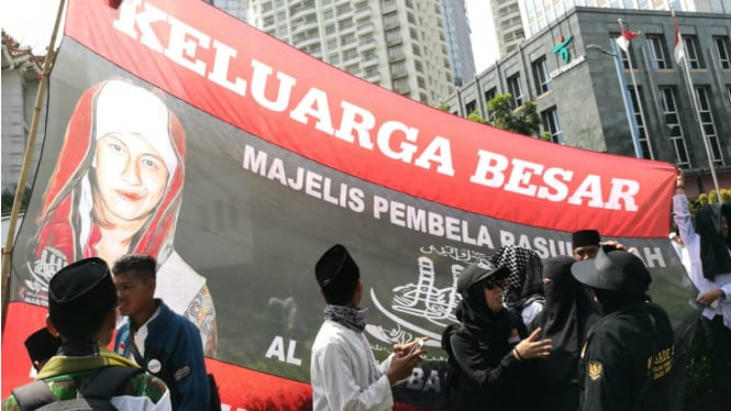 Spanduk Habib Bahar Dan Seruan Ganti Jokowi Warnai Aksi Bela Muslim Uighur