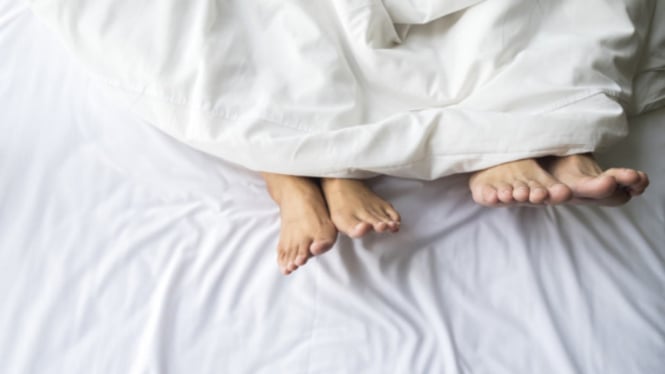 Viral Kakek Nikahi Gadis 27 Tahun, Sehatkah Hubungan Seksnya?