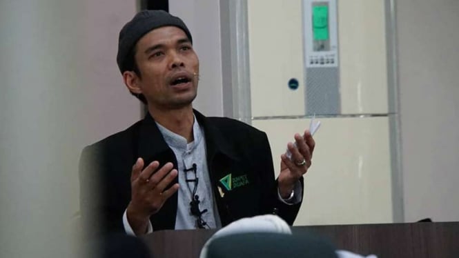 Soal Malam Tahun Baru Masehi Ustaz Abdul Somad