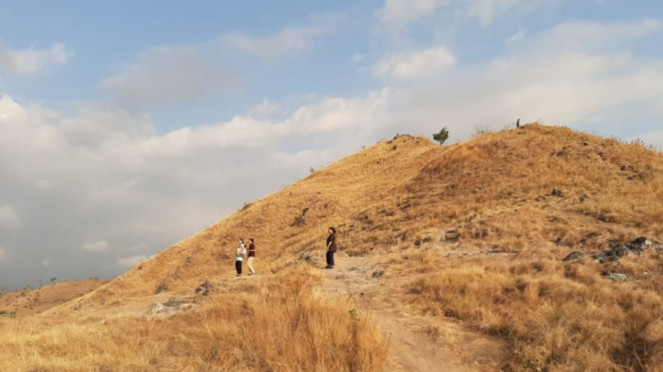 Tersihir Cantiknya Sunset di Labuan Bajo