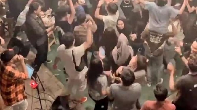 Viral, Video Kafe di Bekasi Gelar Aksi Joget Berkerumun