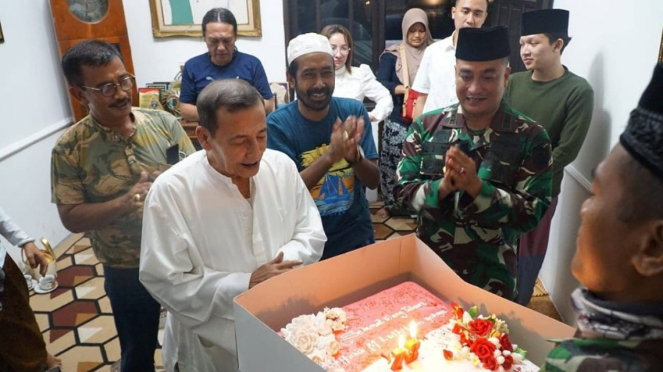 Perwira TNI Mendadak Datangi Rumah Habib Cucu Asli Nabi Muhammad SAW