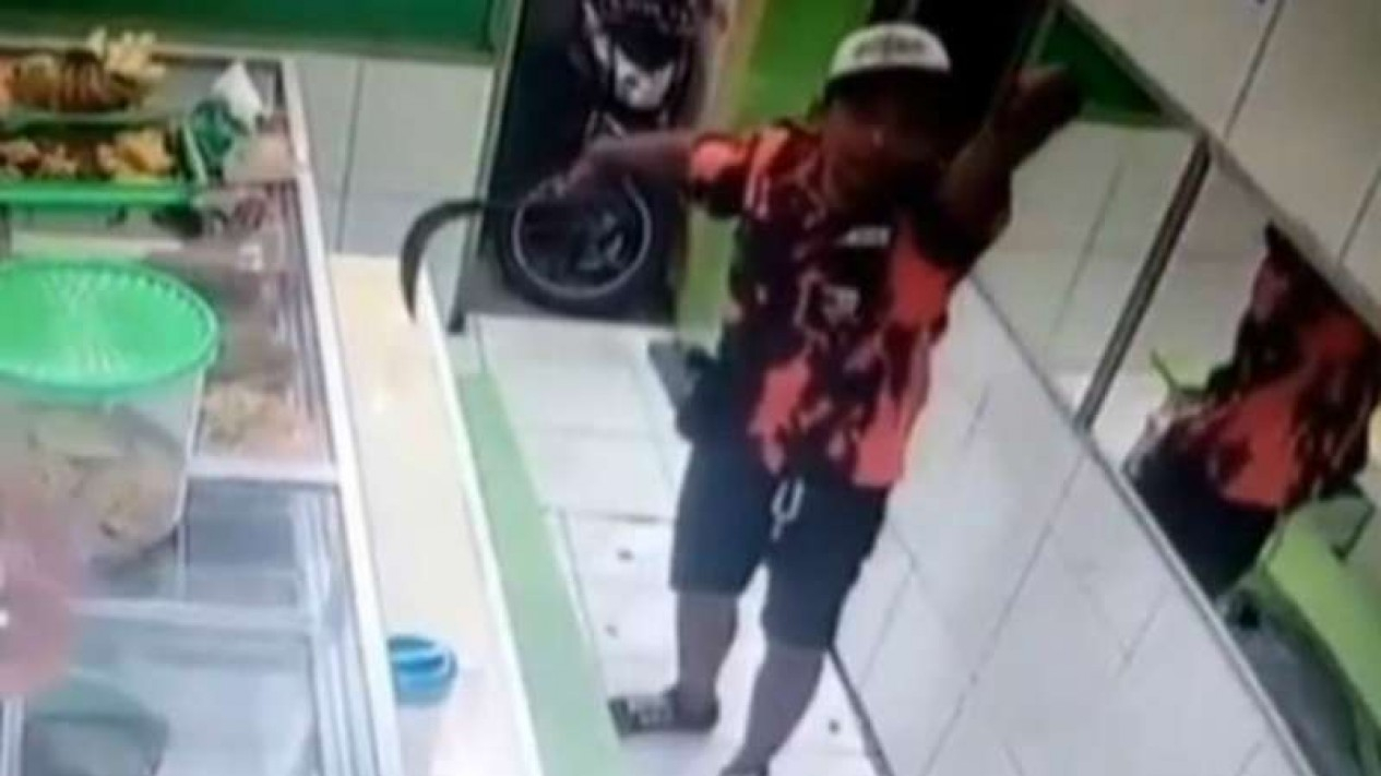 PP Dulu Melawan Komunis, Sekarang Malah .........