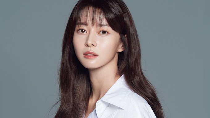 kwon-nara-menyamar-jadi-pria-dalam-drama-secret-royal-inspector
