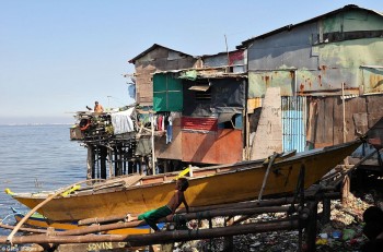 Apa Beda Pemukiman Kumuh di Manila sama di Jakarta Gan ? 