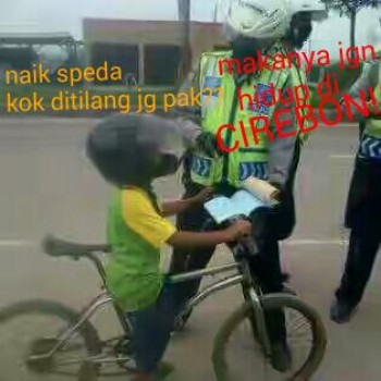 Kumpulan Meme `Cirebon Kota Tilang` untuk Sindir Polisi