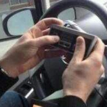 Diretas, Mobil Ini Disetir Kontroler Nintendo