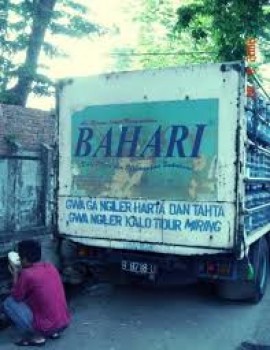 Gambar Lucu Yang Ada Di Bak Truck Bikin Ngakak