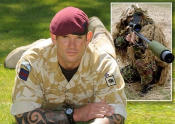 Ini dia Craig Harrison, pemegang rekor Sniper (2475 meter)