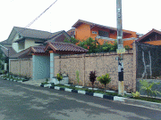 Rumah Asri Semi Lux,Halaman Luas di Komp.Pemda Jatiasih-Bekasi!!