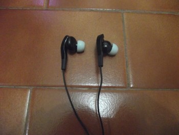 Earphone In Ear Monitor Audio technica ck303 dan samsung cuma 80rb di obral