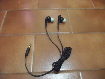 Earphone In Ear Monitor Audio technica ck303 dan samsung cuma 80rb di obral