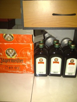 miras(minuman keras) jack D,chivas,martel,black label,vodka,baileys,contru,ORI 100%
