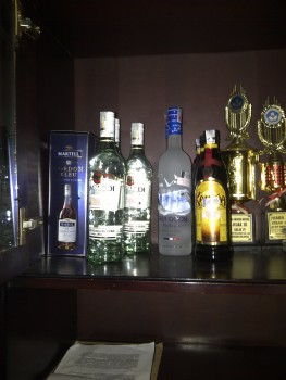 miras(minuman keras) jack D,chivas,martel,black label,vodka,baileys,contru,ORI 100%