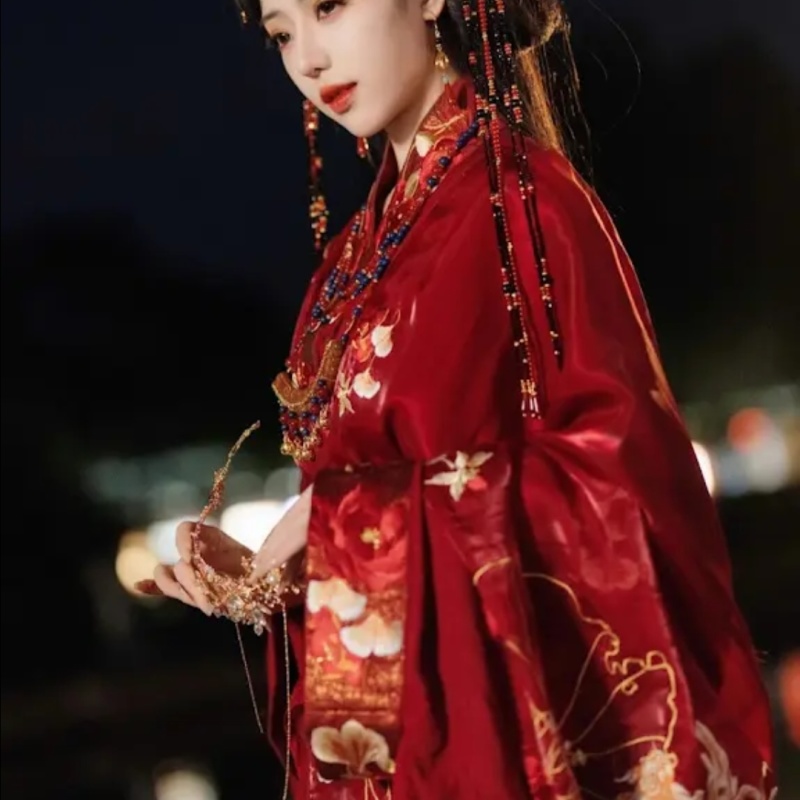 istri-tetangga-yang-menantang