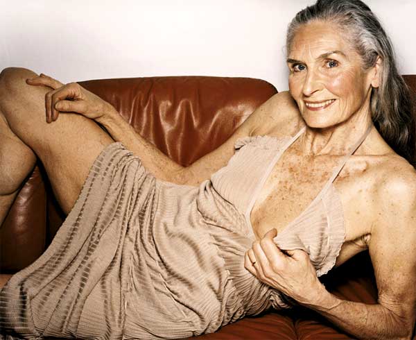 astagaaa--cucu-tega-rudapaksa-neneknya-berumur-70-tahun