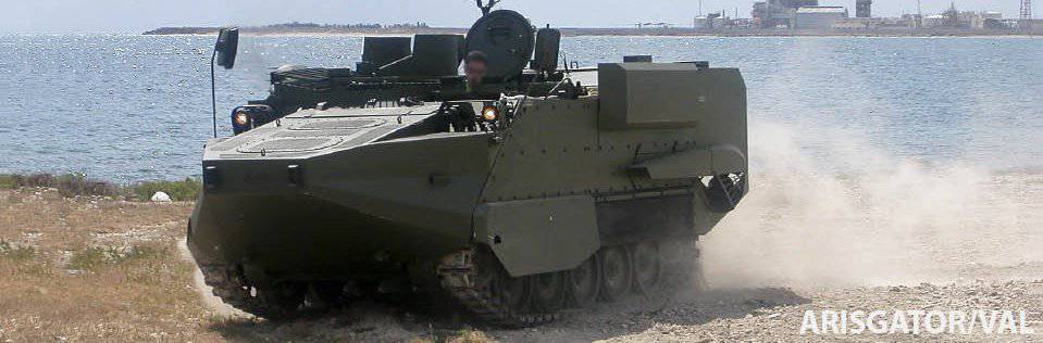 Special Kit, which increases the possibility of Amphibious tracked M 113.