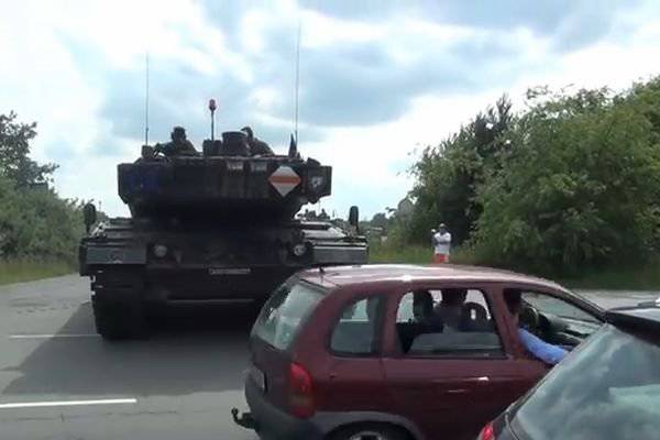 Network discusses the German tanks, which allegedly are moving to Ukraine