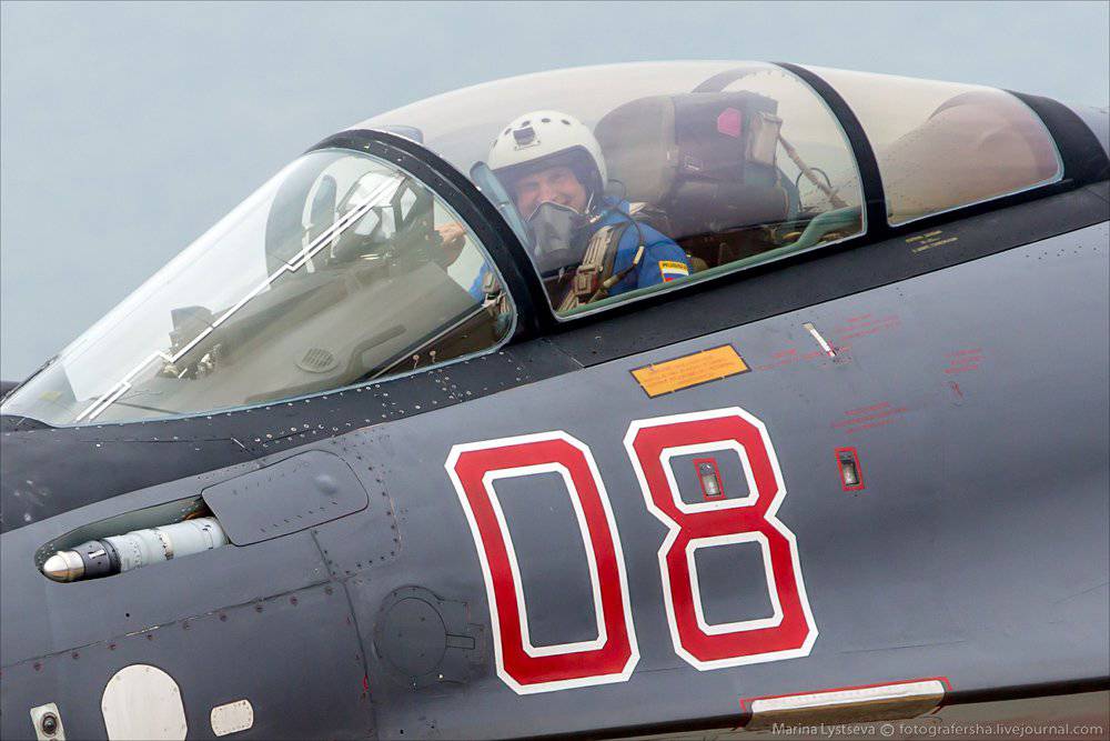 Photo's &#91;B&#93;Su-35 in China&#91;/B&#93;