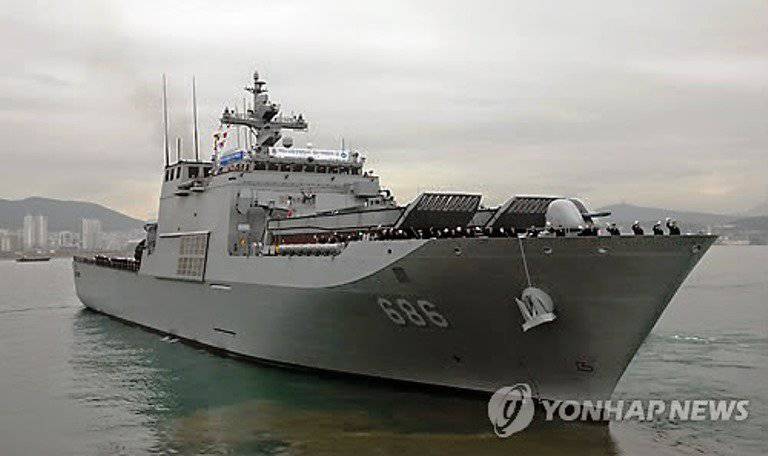 South Korean Navy got a new amphibious ship