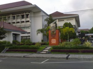 &#91;ANGKER BINGITS&#93; 10 Tempat Berhantu di UGM Yogyakarta