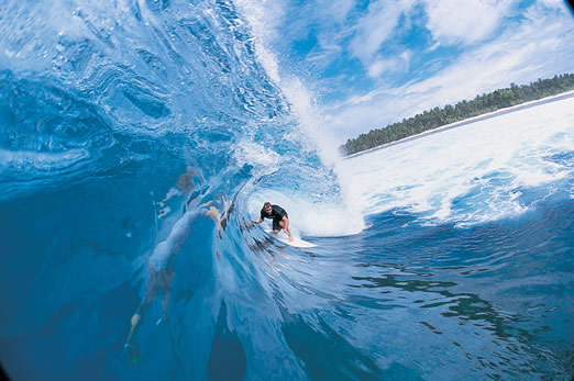 Disisi lain Tsunami membantu mempromosikan keindahan Kep. Mentawai