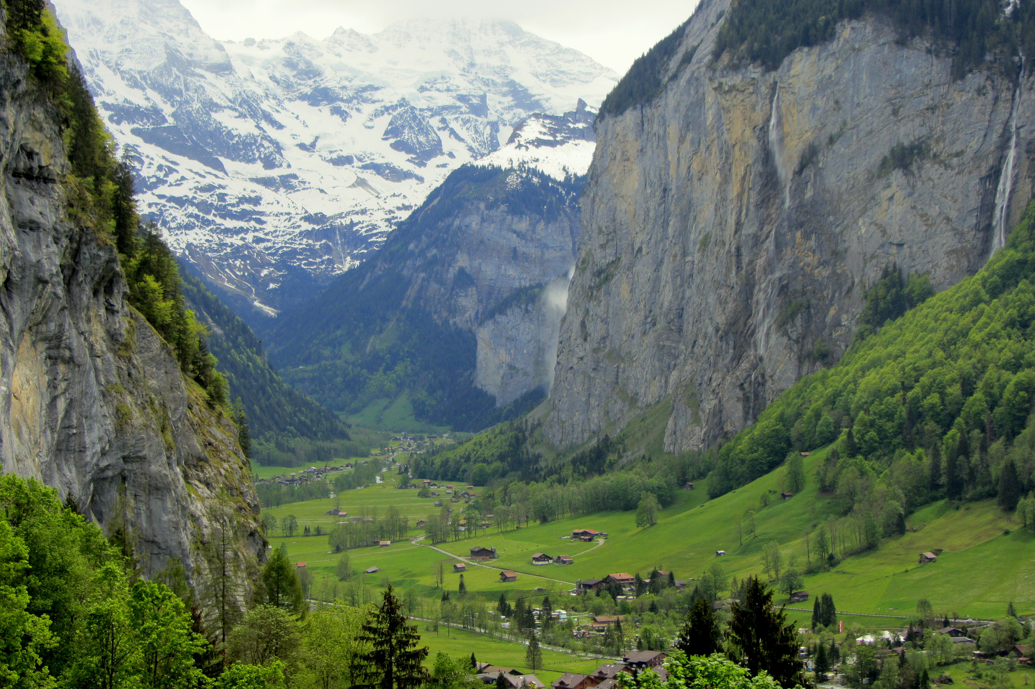 Lauterbrunnen Kota Yang Mirip Rivendell