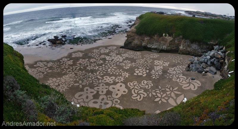 Karya Seni Luar Biasa pada Pasir Pantai by Andres Amardo