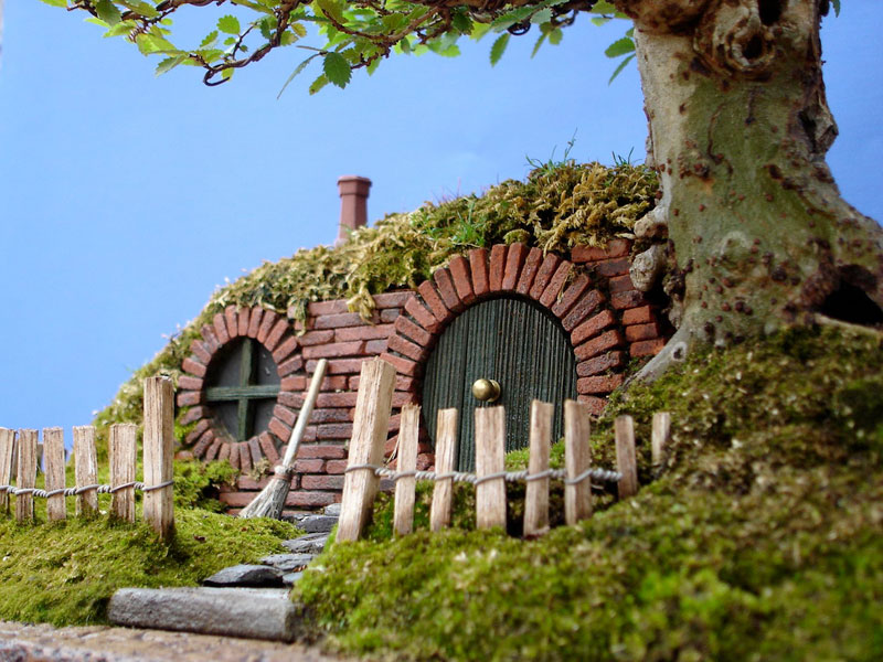 &#91;WOW&#93; Rumah Hobbit dari Bonsai