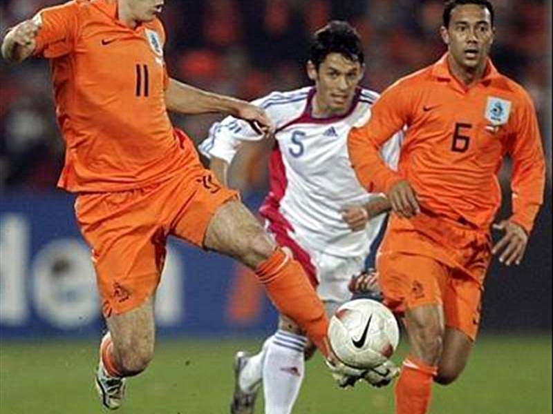 Pemain international Belanda keturunan Indonesia 