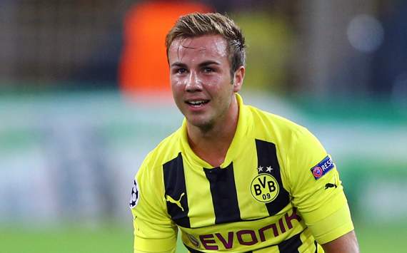 Manchester United Dan Arsenal Rebutan Mario Götze