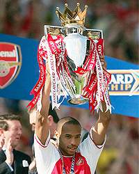 10 Legenda Arsenal yang telah memberikan jasa-jasa besarnya pada klub