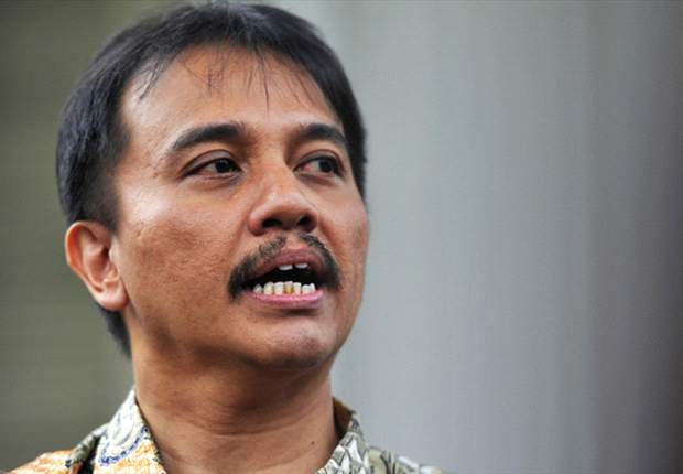 MITOS MENPORA DAN KUMISNYA. Siapa Menpora 2014?