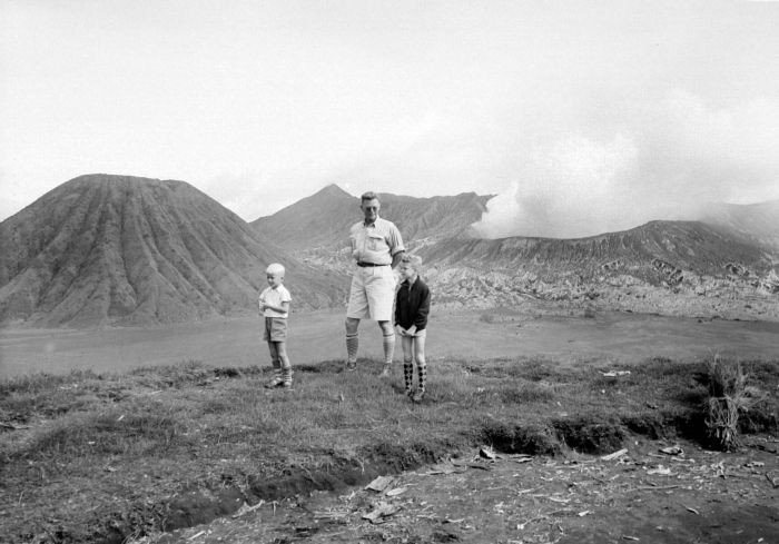 FOTO GUNUNG DI INDONESIA JAMAN BELANDA